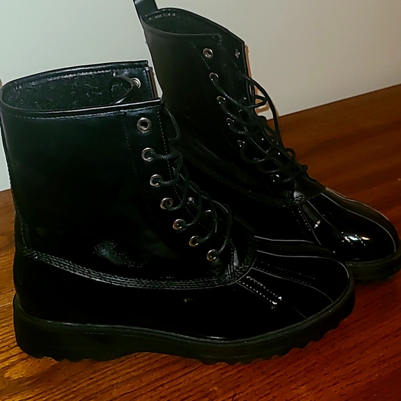 Justfab Winter Black Boot - Picture 2 of 3